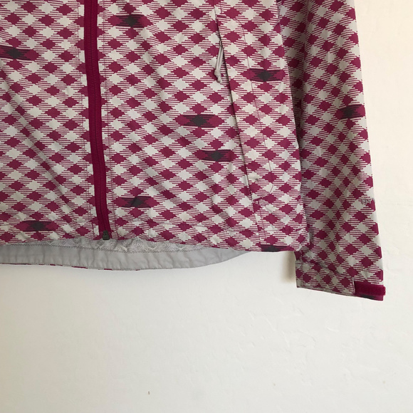 The North Face Pink and White Zip Up Jacket - Picture 3 of 7